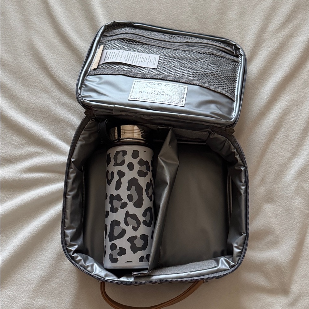 Pottery Barn teen insulated lunch box with insulated bottle - Picture 5 of 16